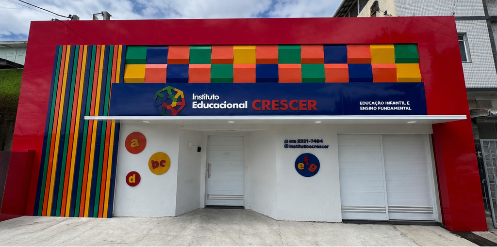 Fachada Instituto Educacional Crescer